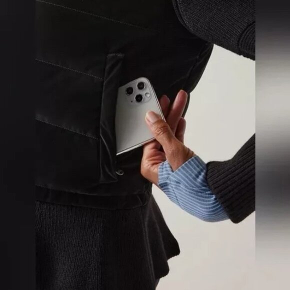 NW Athleta THERMOLITE BlackHanover Hybrid Jacket with Fitted Knit Sleeves & Hem - Picture 3 of 12